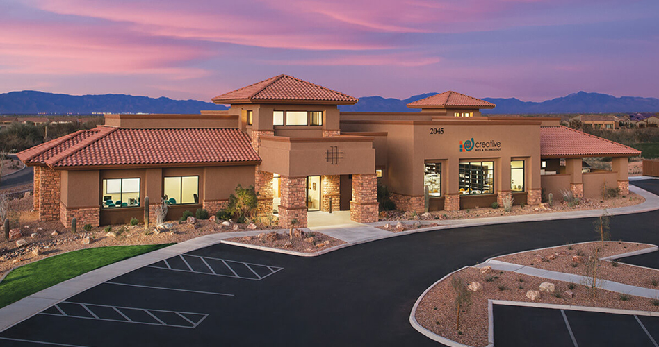 One of the amenities that makes Quail Creek stand out among active adult communities is its impressive Creative Arts & Technology Center